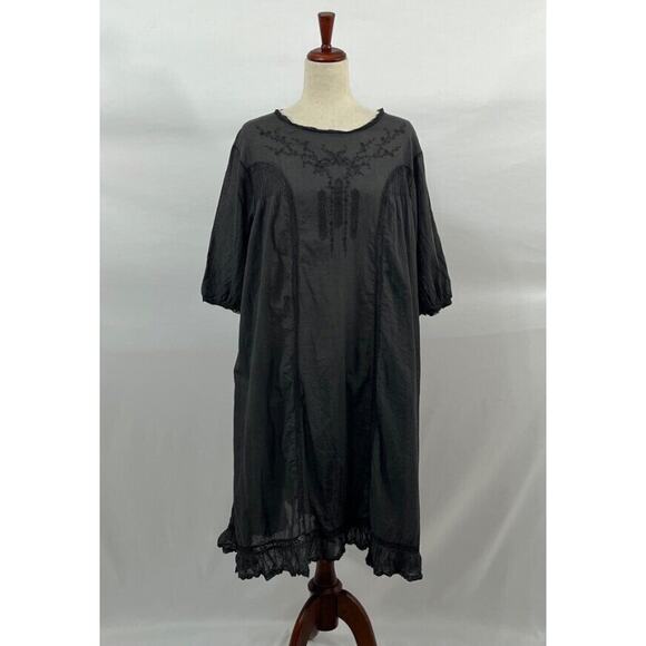 Magnolia Pearl Black Midi Dress - Picture 10 of 12